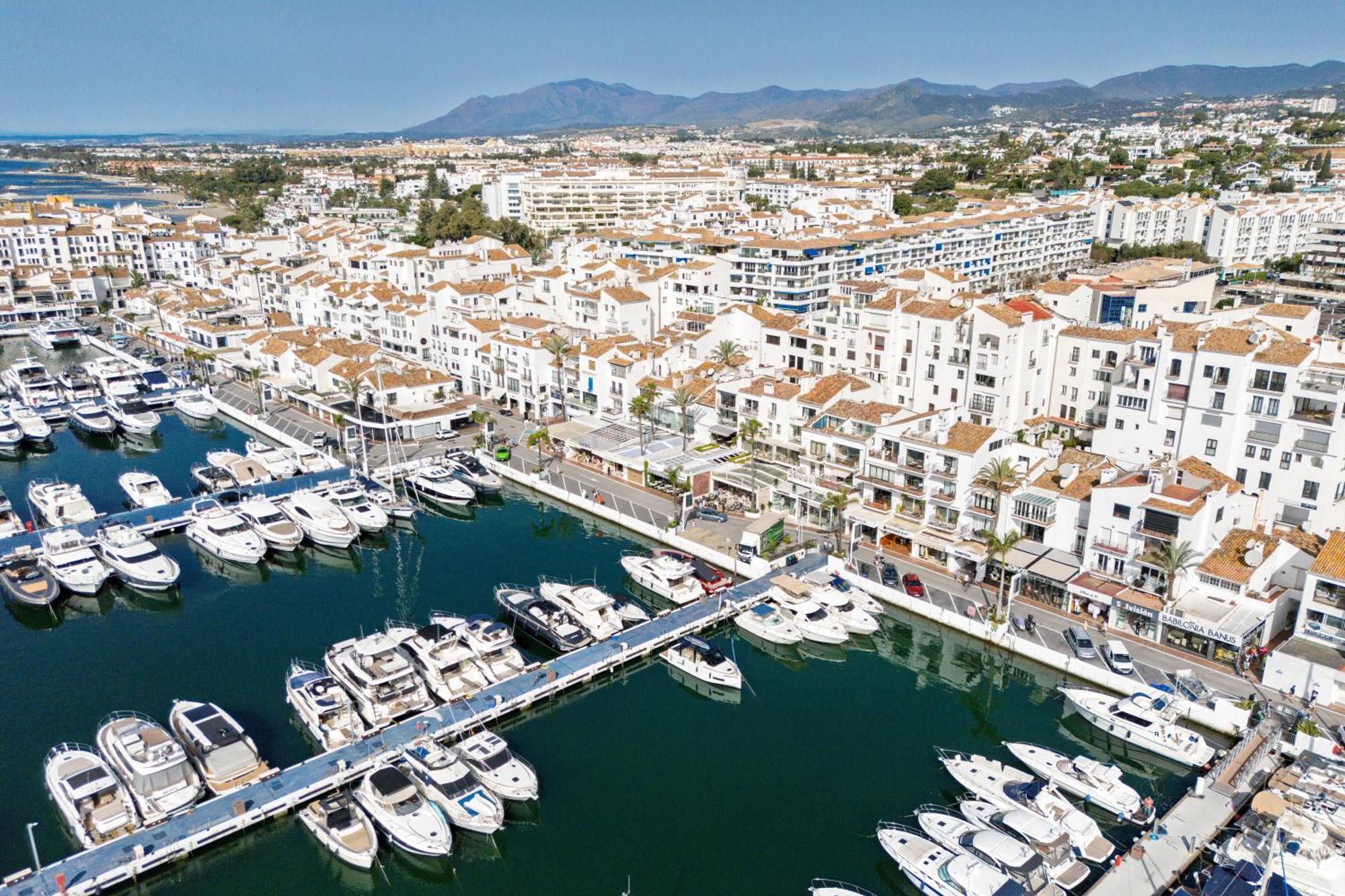 243-Fully Renovated-Puerto Banus Marbella Front Line Penthouse Apartment Luaran gambar