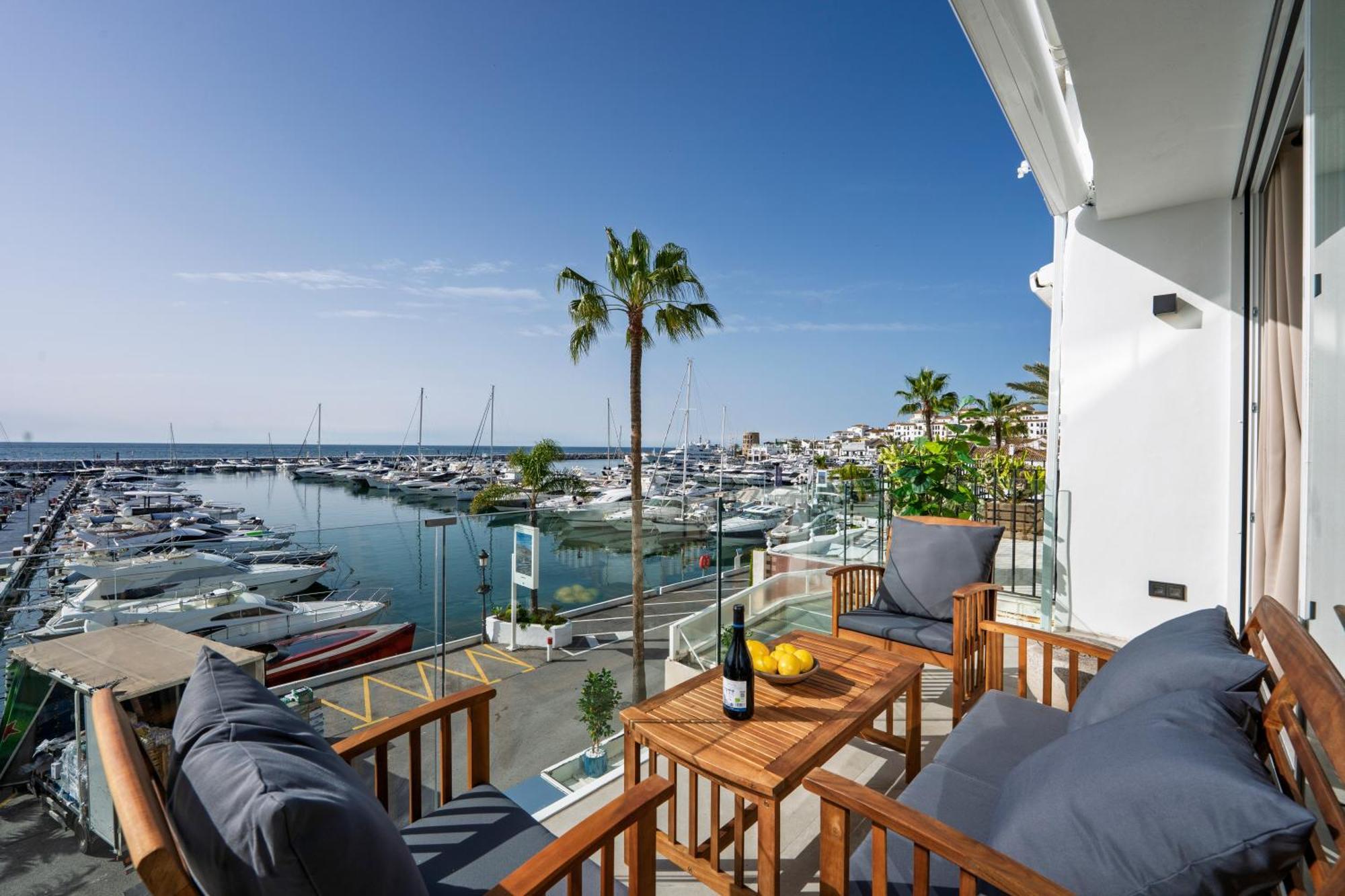 243-Fully Renovated-Puerto Banus Marbella Front Line Penthouse Apartment Luaran gambar