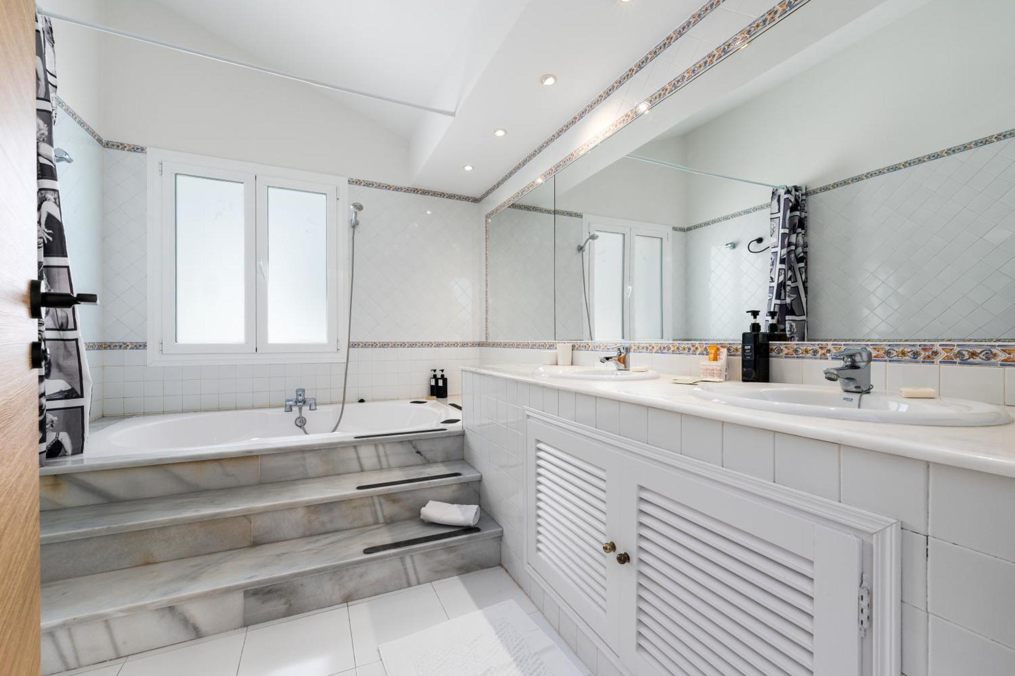 243-Fully Renovated-Puerto Banus Marbella Front Line Penthouse Apartment Luaran gambar