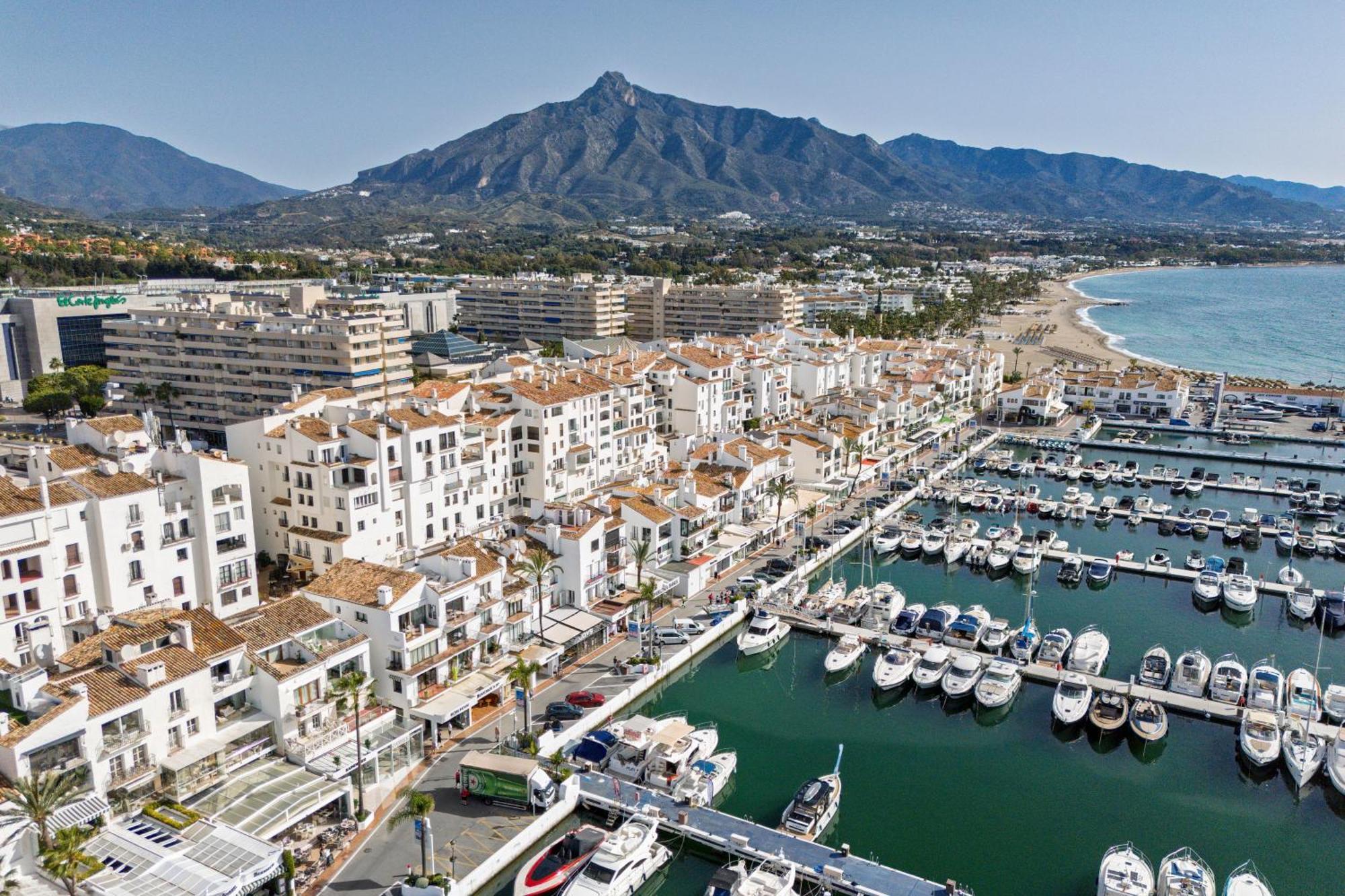 243-Fully Renovated-Puerto Banus Marbella Front Line Penthouse Apartment Luaran gambar